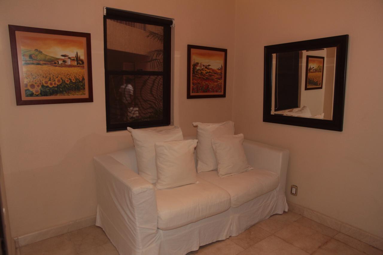Apartahotel El Faro Ground Level Reef 106 *
