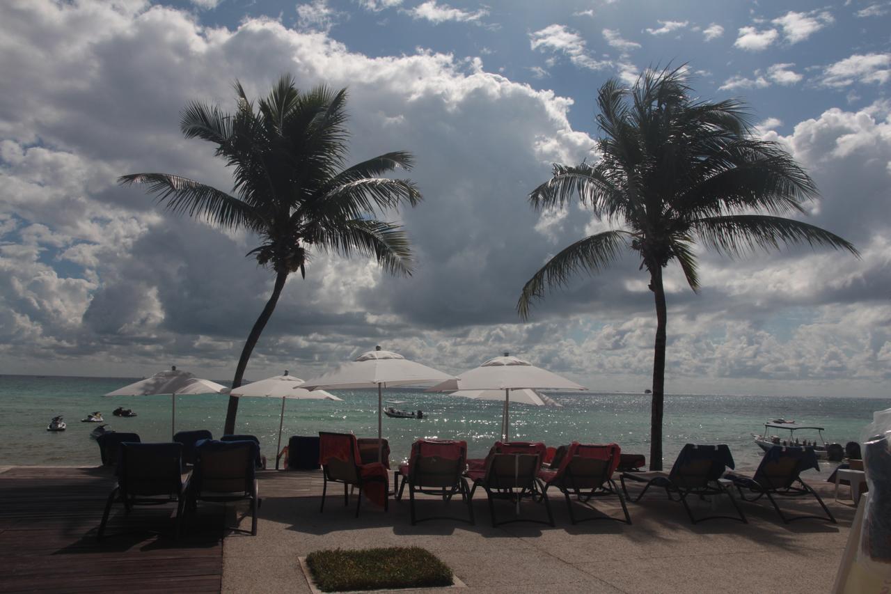 El Faro Ground Level Reef 106 Apartahotel